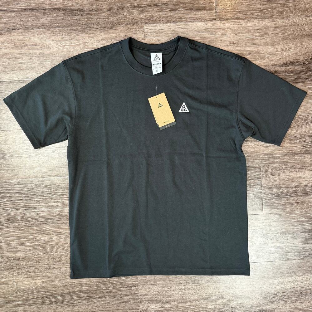 Nike ACG Big Logo Tee Shirt Men's Size Medium HJ0798 010 Black Loose Fit NWT